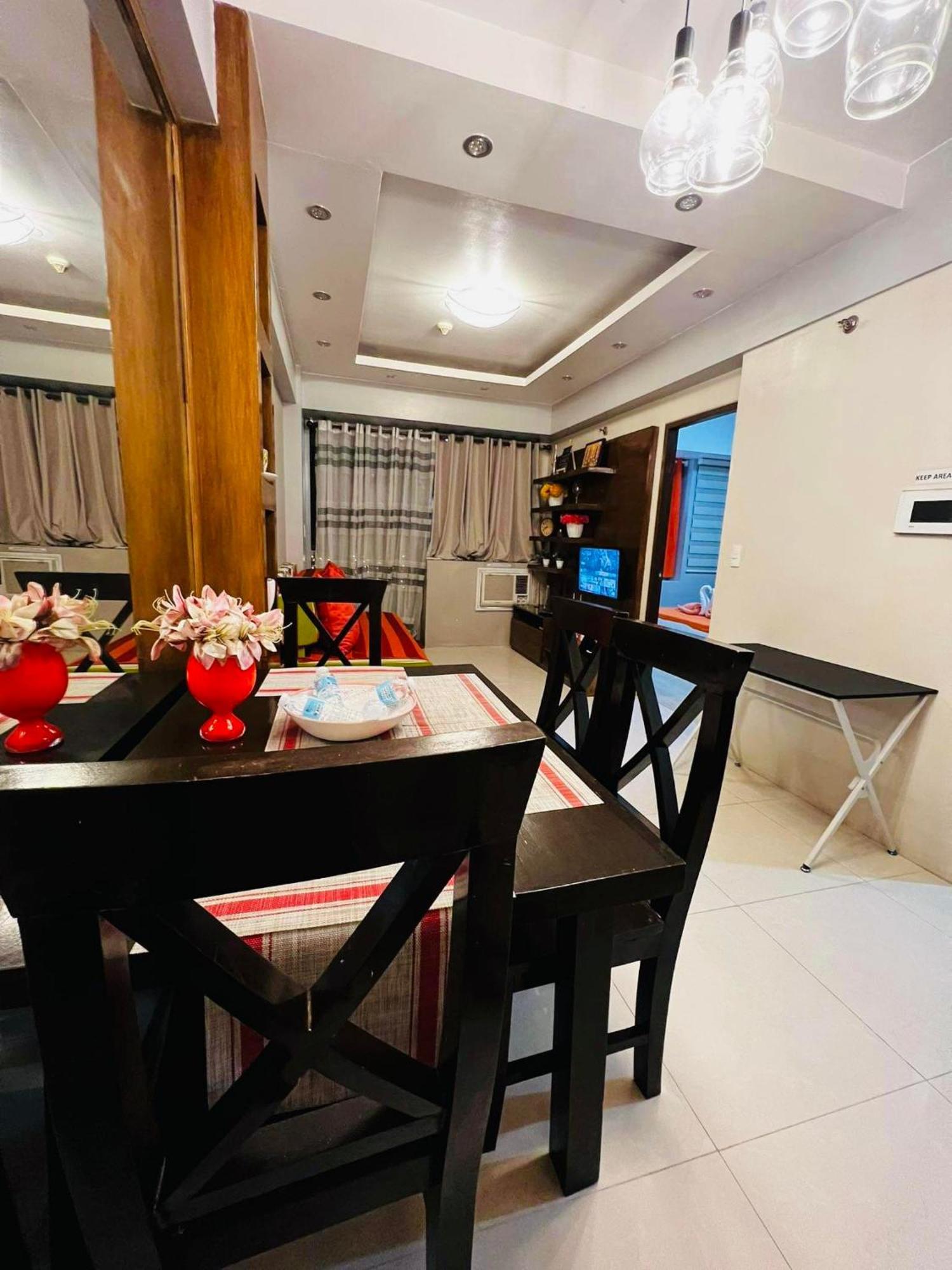 One Palm Tree Villas Condominium - Studio 10Th-O Fl With Balcony - Across Terminal 3 Airport มะนิลา ภายนอก รูปภาพ
