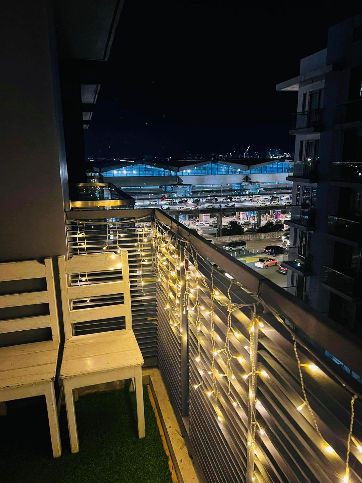 One Palm Tree Villas Condominium - Studio 10Th-O Fl With Balcony - Across Terminal 3 Airport มะนิลา ภายนอก รูปภาพ